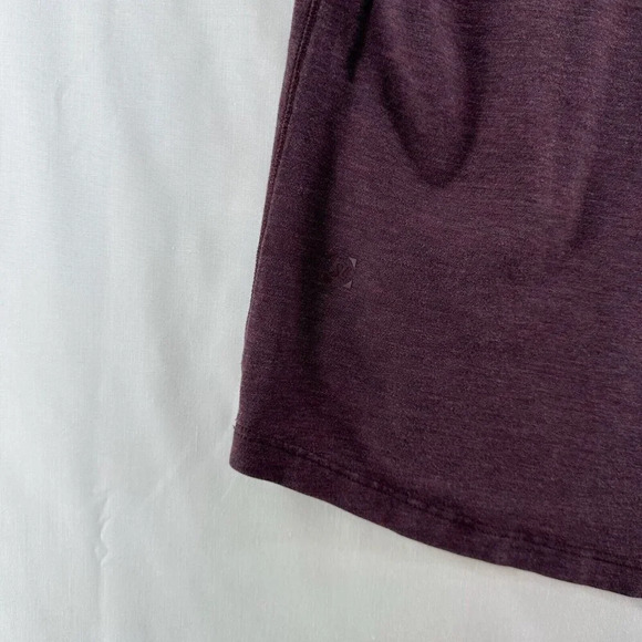 Lululemon Shirt Mens Size M Crewneck Short Sleeve Jersey Heather Purple - Picture 7 of 10